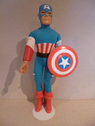 CAPITAN AMERICA ACTION FIGURE MEGO '70 30CM (VI+).JPG