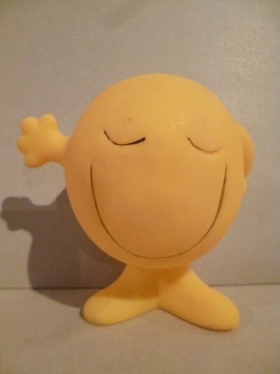 MR MEN GIALLO RUBBERTOYS MADE IN ITALY  - 11CM