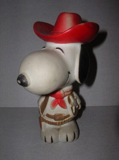 SNOOPY COW BOY DANARA 1958-1966 UNITED FEAT.SYND.INC. MADE IN TAIWAN  - 15CM