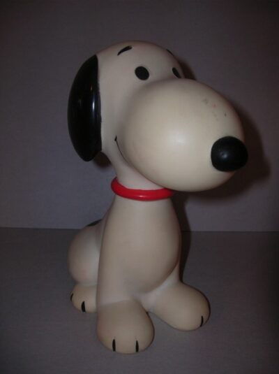 SNOOPY DELACOSTE MADE IN FRANCE SNOOPY COP.R. UNITED FEAT. SYND. INC. 1958 - 18CM