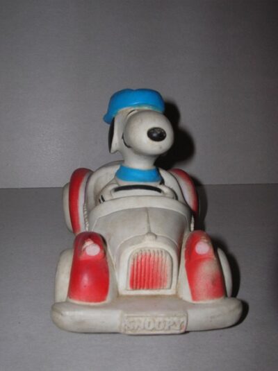 SNOOPY IN AUTO 1958-1966 MADE IN TAIWAN UNIT.FEAT.SYND.INC. -6- 10CM