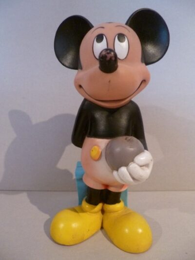 TOPOLINO CON MELA E CARTELLA W.D.P. M. IN TAIWAN  - 21CM